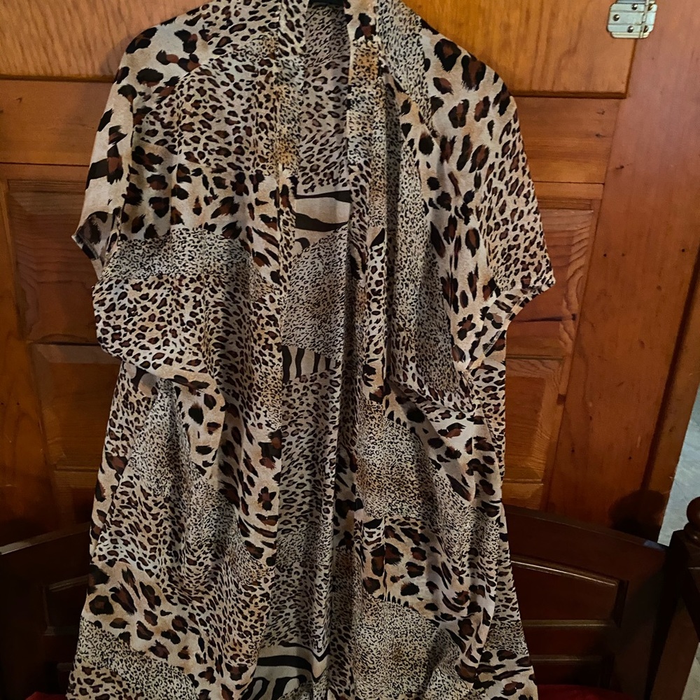 Animal Print Kimono NWOT
